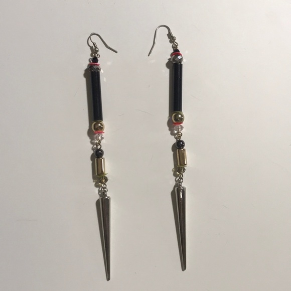 Jewelry - Black & Silver Drop Earrings
